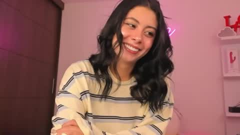 zoecams online show from 14, 4, 2026