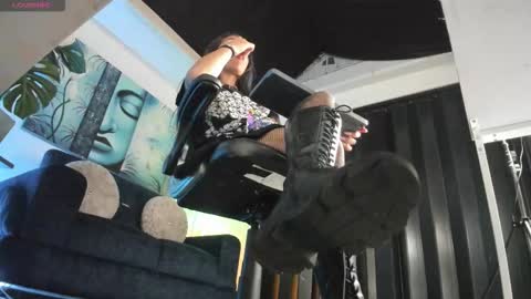 Zoe online show from 10, 2, 2026