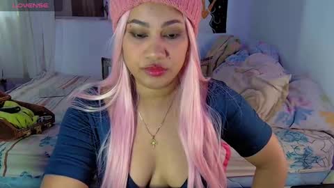 Snapshot of zoedirty chatting on 5, 3, 2026 kyara derika online show from 5, 3, 2026
