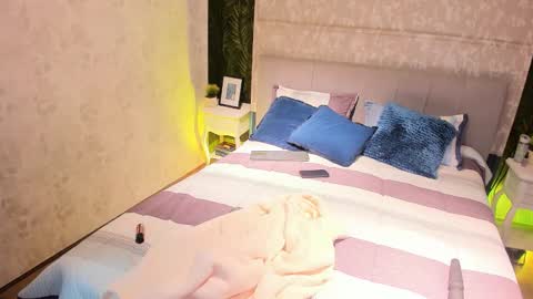 Snapshot of zoee_15 chatting on 10, 1, 2026 Zoe online show from 10, 1, 2026