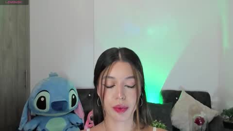  zoee jackson online show from 9, 9, 2025