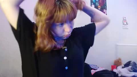 Snapshot of zoee_jhonnyy chatting on 12, 3, 2025 zoee jhonnyy online show from 12, 3, 2025