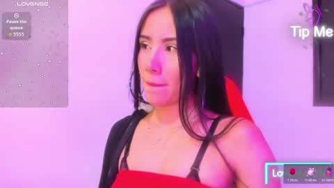 Laura  online show from 22, 7, 2026