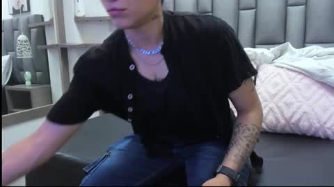 Zoe Krug online show from 14, 3, 2026