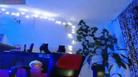 Snapshot of zoemi chatting on 25, 1, 2025 zoemi online show from 25, 1, 2025