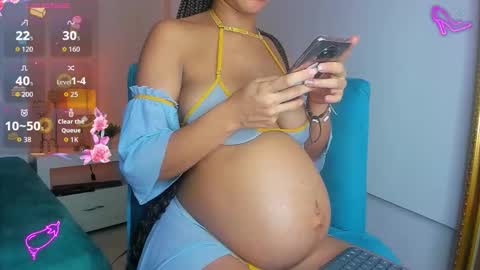 Zoe Santana online show from 4, 11, 2025