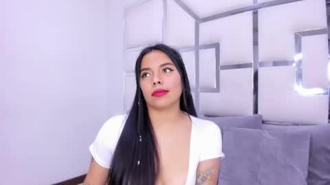 ZoeSwam online show from 9, 2, 2025