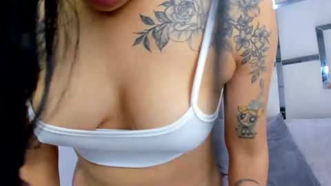 ZoeSwam online show from 12, 10, 2025