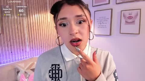 Zoey  online show from 3, 4, 2026