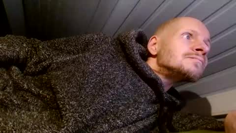 Snapshot of zolexthomas chatting on 18, 12, 2024 zolexthomas online show from 18, 12, 2024