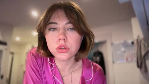 Snapshot of zorelina chatting on 25, 3, 2026 Melani online show from 25, 3, 2026