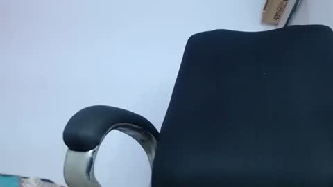 zousxxx online show from 17, 11, 2025