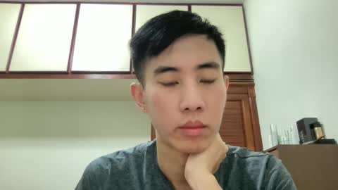 Snapshot of zseszsesz chatting on 8, 3, 2025 Z online show from 8, 3, 2025