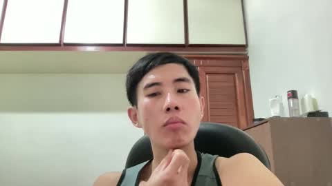 Snapshot of zseszsesz chatting on 12, 9, 2025 Z online show from 12, 9, 2025