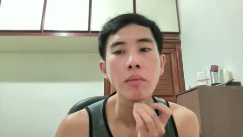 Snapshot of zseszsesz chatting on 12, 10, 2025 Z online show from 12, 10, 2025