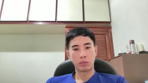 Snapshot of zseszsesz chatting on 28, 10, 2025 Z online show from 28, 10, 2025