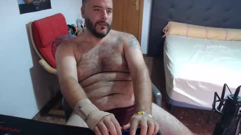 Snapshot of zuheyla26 chatting on 28, 9, 2025 Zuheyla online show from 28, 9, 2025