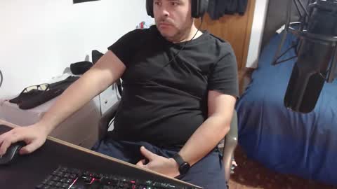 Snapshot of zuheyla26 chatting on 15, 2, 2026 Zuheyla online show from 15, 2, 2026