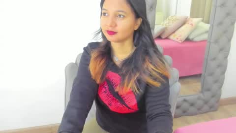 Snapshot of zusan_king_ chatting on 18, 4, 2026 Im Zusan My schedule is from 1030pm to 430 am colombian time online show from 18, 4, 2026