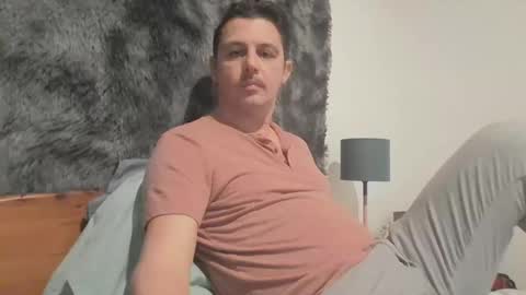 Snapshot of zyonart chatting on 15, 11, 2025 Artnoyz Shower online show from 15, 11, 2025