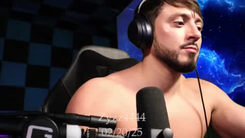 Snapshot of zyzz4444 chatting on 21, 2, 2025 Greek God online show from 21, 2, 2025