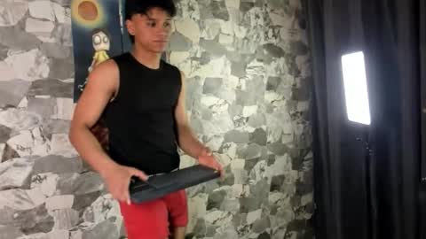 zyzz_1812 online show from 14, 2, 2026