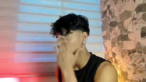 zyzz_1812 online show from 21, 3, 2026