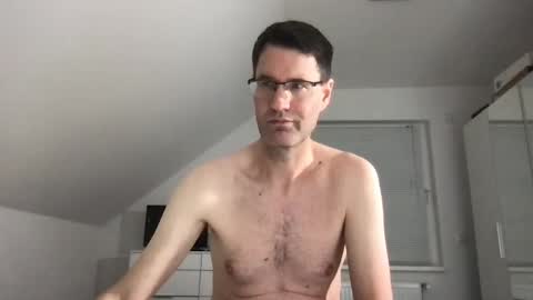 Snapshot of zzz123_cam chatting on 13, 12, 2024 zzz123_cam online show from 13, 12, 2024