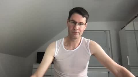 Snapshot of zzz123_cam chatting on 22, 12, 2024 zzz123_cam online show from 22, 12, 2024