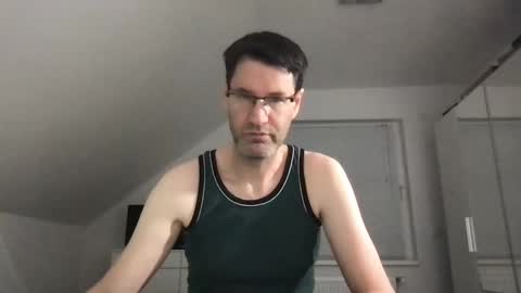 Snapshot of zzz123_cam chatting on 12, 1, 2025 zzz123_cam online show from 12, 1, 2025