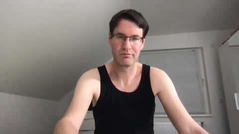 Snapshot of zzz123_cam chatting on 4, 3, 2025 zzz123_cam online show from 4, 3, 2025