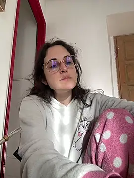 Lunaabbey online show from 14, 5, 2026