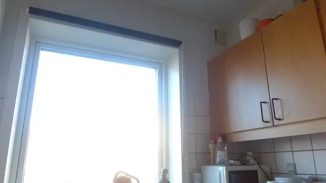 Snapshot of StarZ15 chatting on 28, 9, 2025 StarZ15 online show from 28, 9, 2025