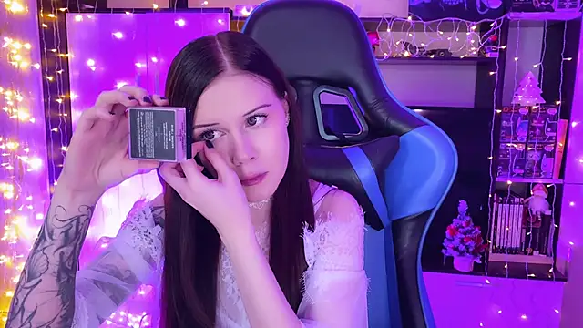 Snapshot of jasminevine chatting on 18, 12, 2024 jasminevine online show from 18, 12, 2024