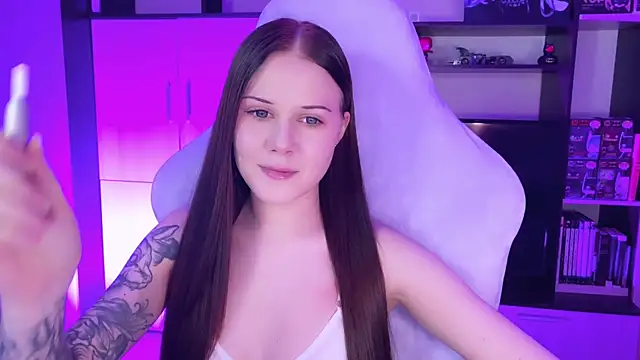 Snapshot of jasminevine chatting on 2, 2, 2025 jasminevine online show from 2, 2, 2025