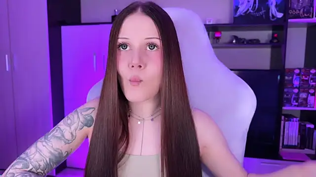 Snapshot of jasminevine chatting on 3, 10, 2025 jasminevine online show from 3, 10, 2025