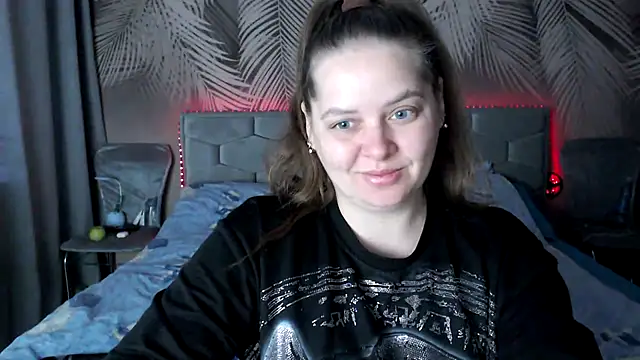 uliastar online show from 17, 4, 2026