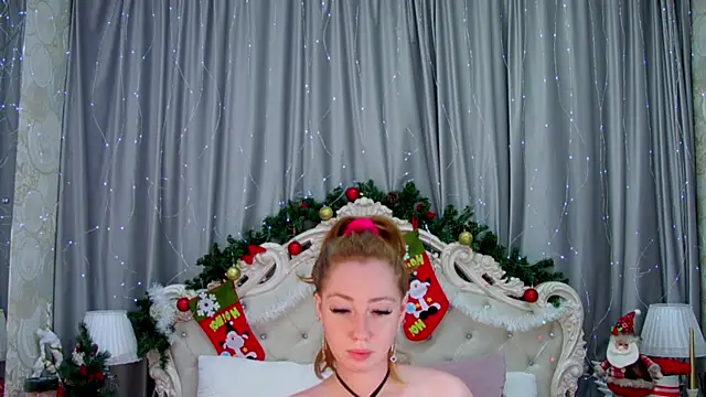 Snapshot of TinaBrook chatting on 7, 1, 2025 TinaBrook online show from 7, 1, 2025