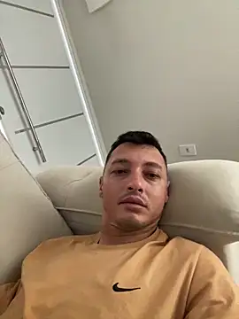 alexsandropllt online show from 2, 4, 2026