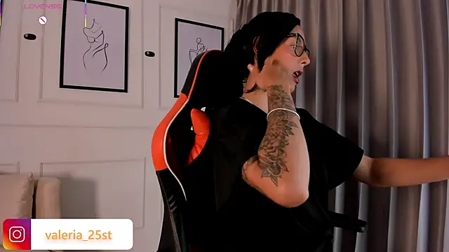 valeriia25  online show from 28, 11, 2025