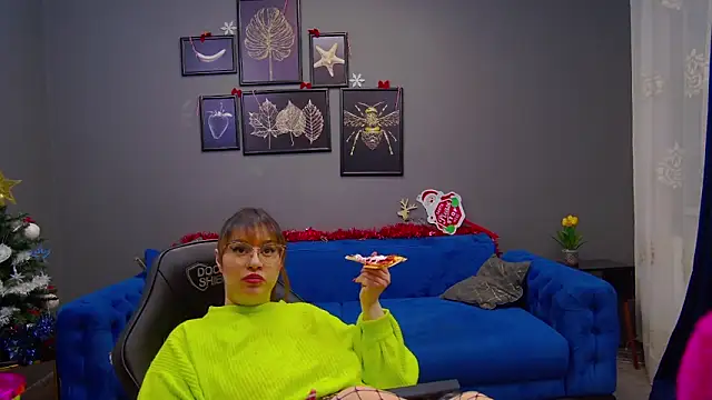 Snapshot of Katewalker_ chatting on 21, 12, 2024 Katewalker online show from 21, 12, 2024