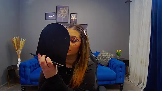 Snapshot of Katewalker_ chatting on 10, 1, 2025 Katewalker online show from 10, 1, 2025