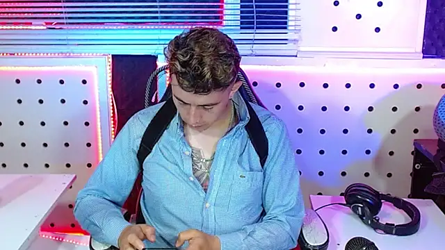 Darko0717 online show from 4, 11, 2025