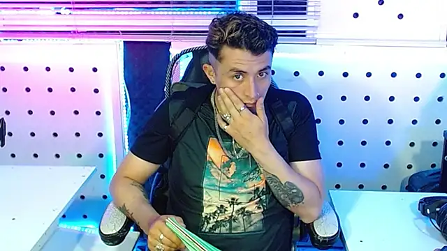 Darko0717 online show from 14, 11, 2025