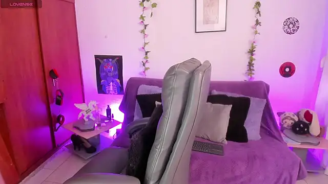 Cata green online show from 10, 11, 2025