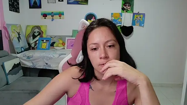 MommyMiaWs online show from 4, 7, 2026