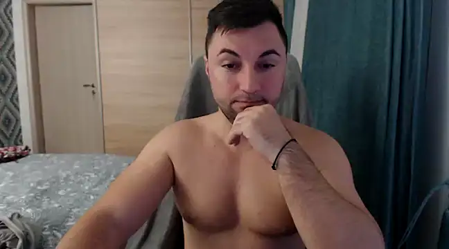Snapshot of HankMalone chatting on 5, 1, 2025 HankMalone online show from 5, 1, 2025