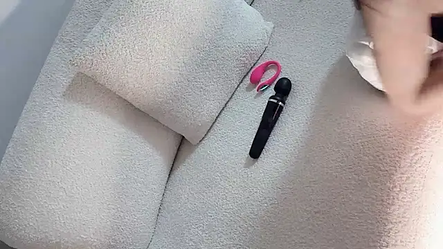 Snapshot of Serena-AU chatting on 15, 9, 2025 Serena-AU online show from 15, 9, 2025