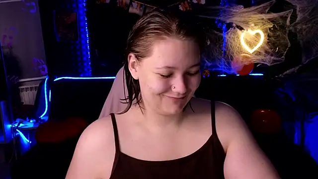 Snapshot of DjennaPalme chatting on 27, 10, 2025 DjennaPalme online show from 27, 10, 2025