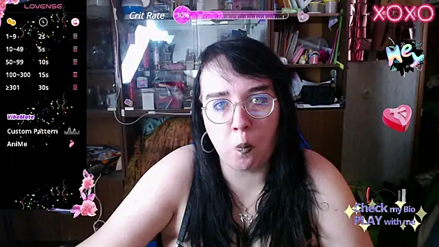 Snapshot of LeonaHarrison chatting on 7, 3, 2025 LeonaHarrison online show from 7, 3, 2025